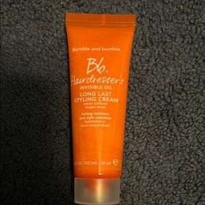 Bumble and Bumble Hairdresser’s Invisible Oil Long Last Styling Cream